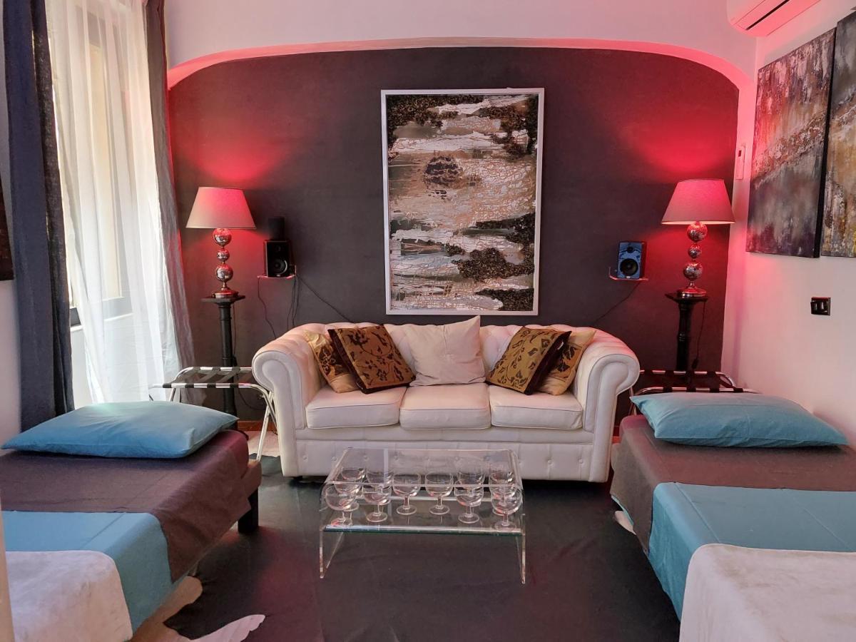 Gasthof Contemporary Art By Spanish Step Rom